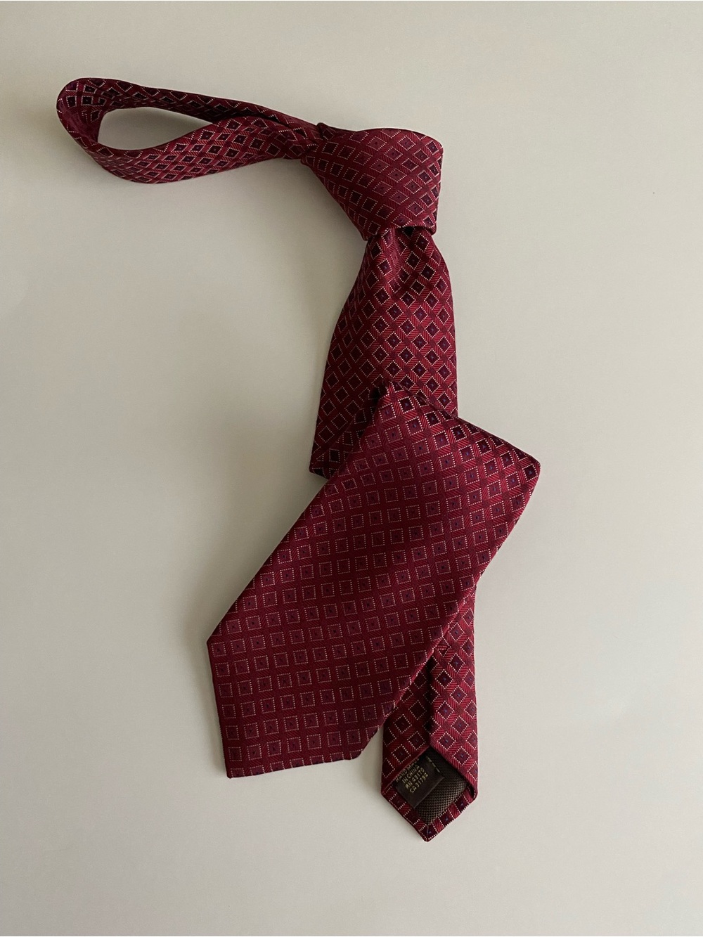 Tasso Elba Men's Burgundy Micro-Pattern Silk Tie